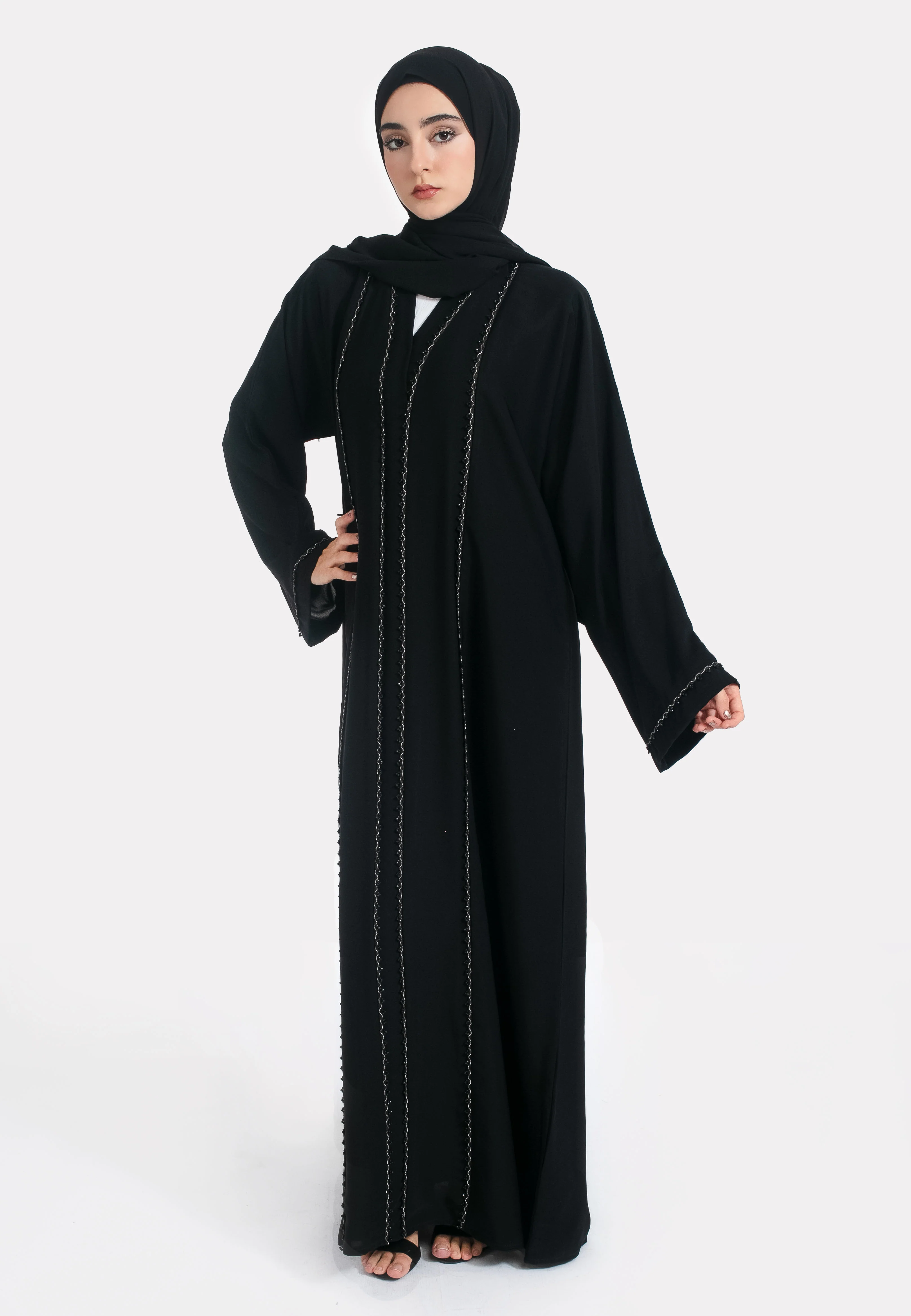 Black Closed Abaya with Dainty Embellishments - Hayah Al-Muslimah