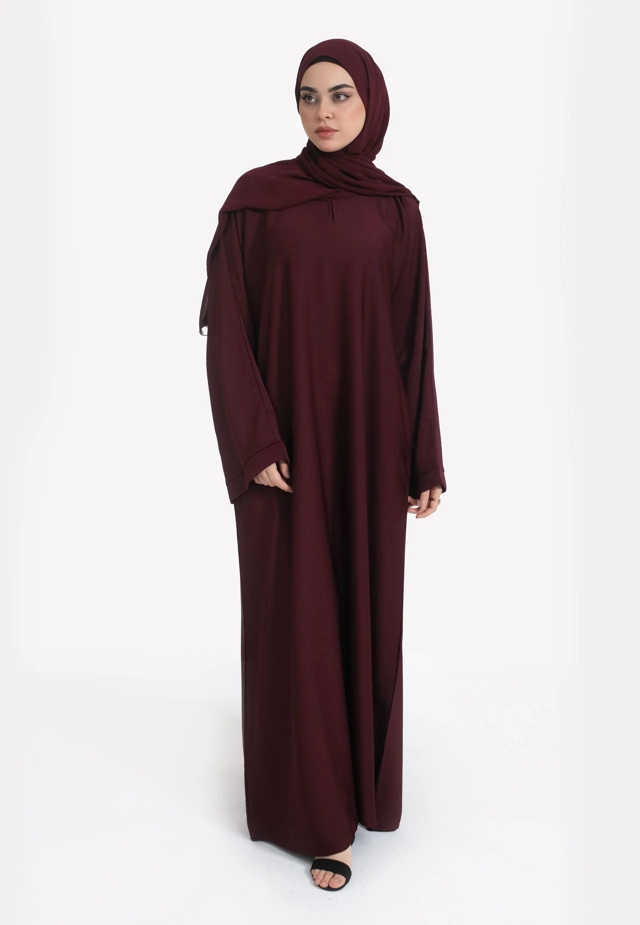 Burgundy Textured Abaya With Zip Pockets - Hayah Al-Muslimah