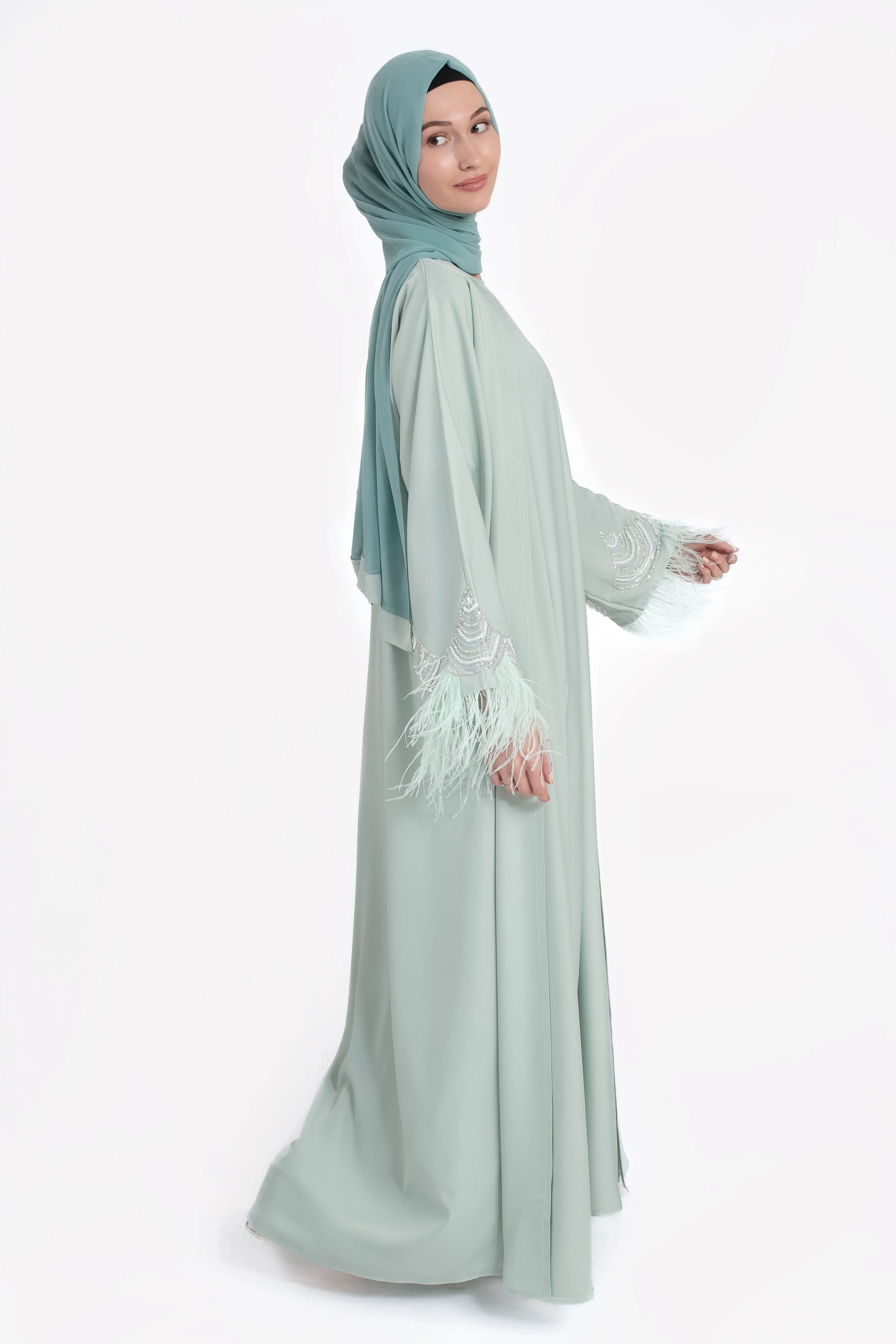 Luxury Soft Mint Feathered 4-Piece Abaya Set - Hayah Al-Muslimah