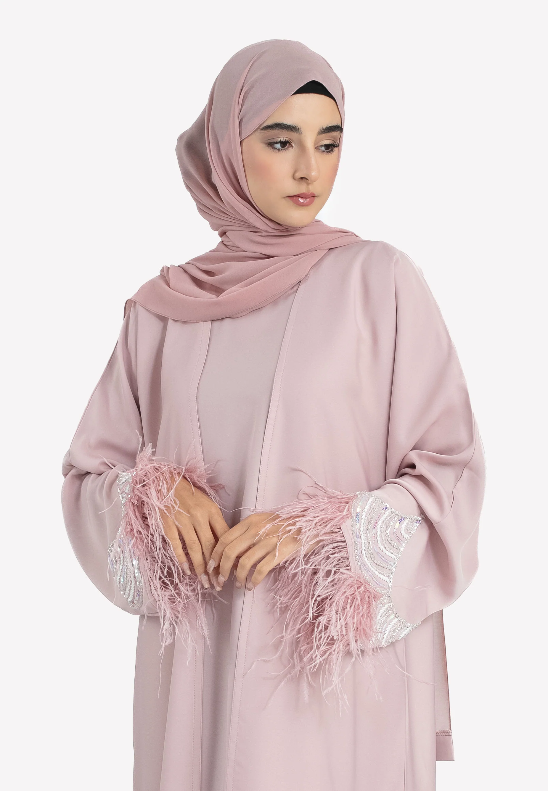 Luxury Rose Blush Feathered 4-Piece Abaya Set - Hayah Al-Muslimah