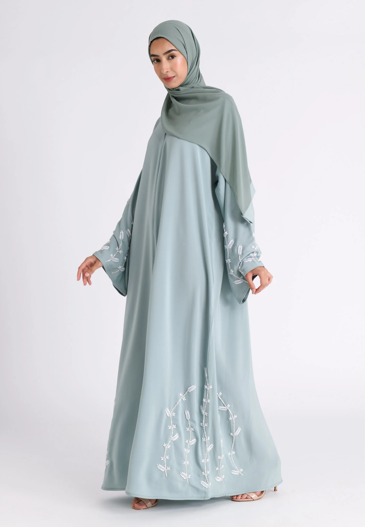 Luxury Maldives Closed Abaya With Embellishments (Premium) - Hayah Al-Muslimah