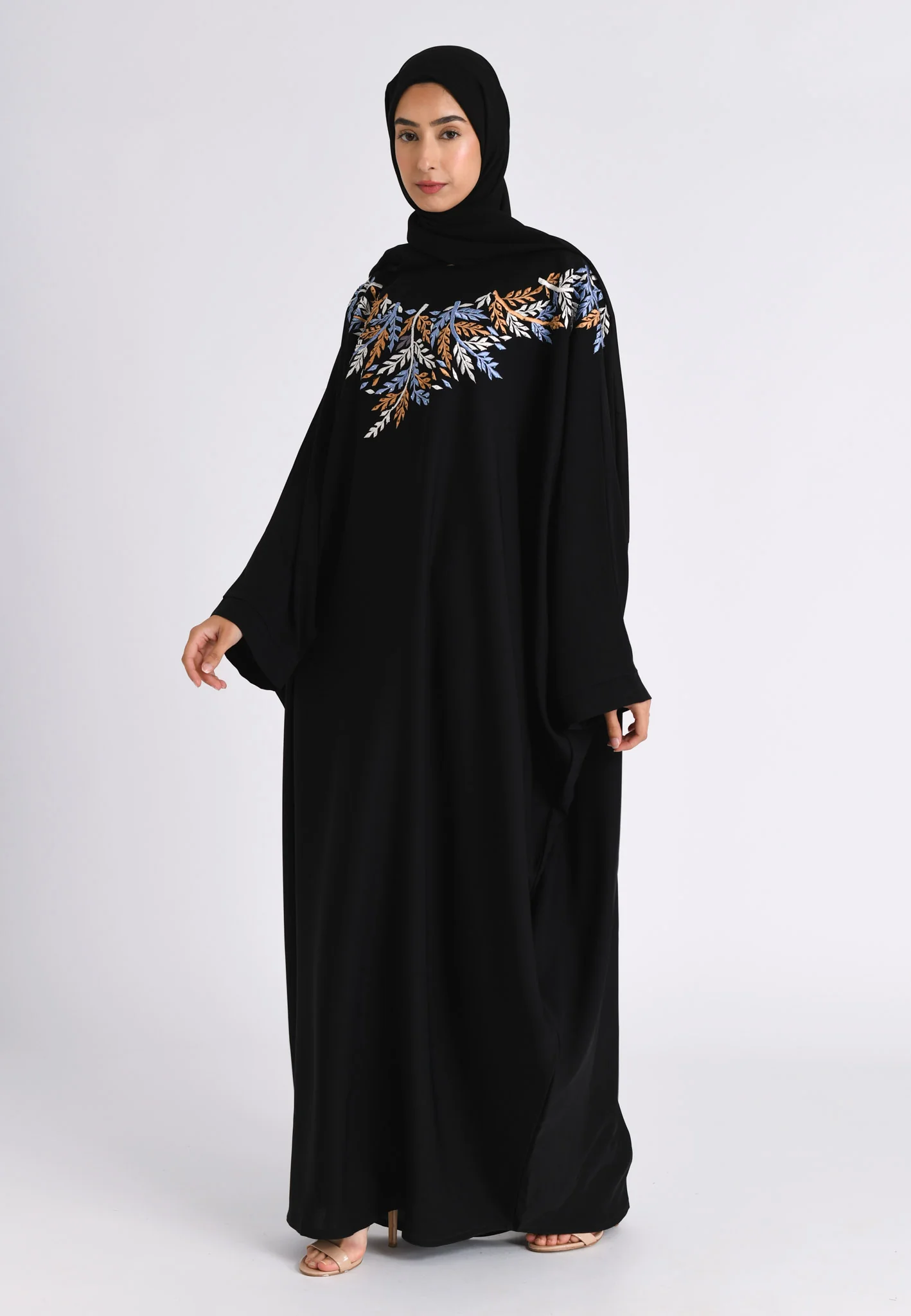 Premium Rio Black Embroidered Farasha - Hayah Al-Muslimah