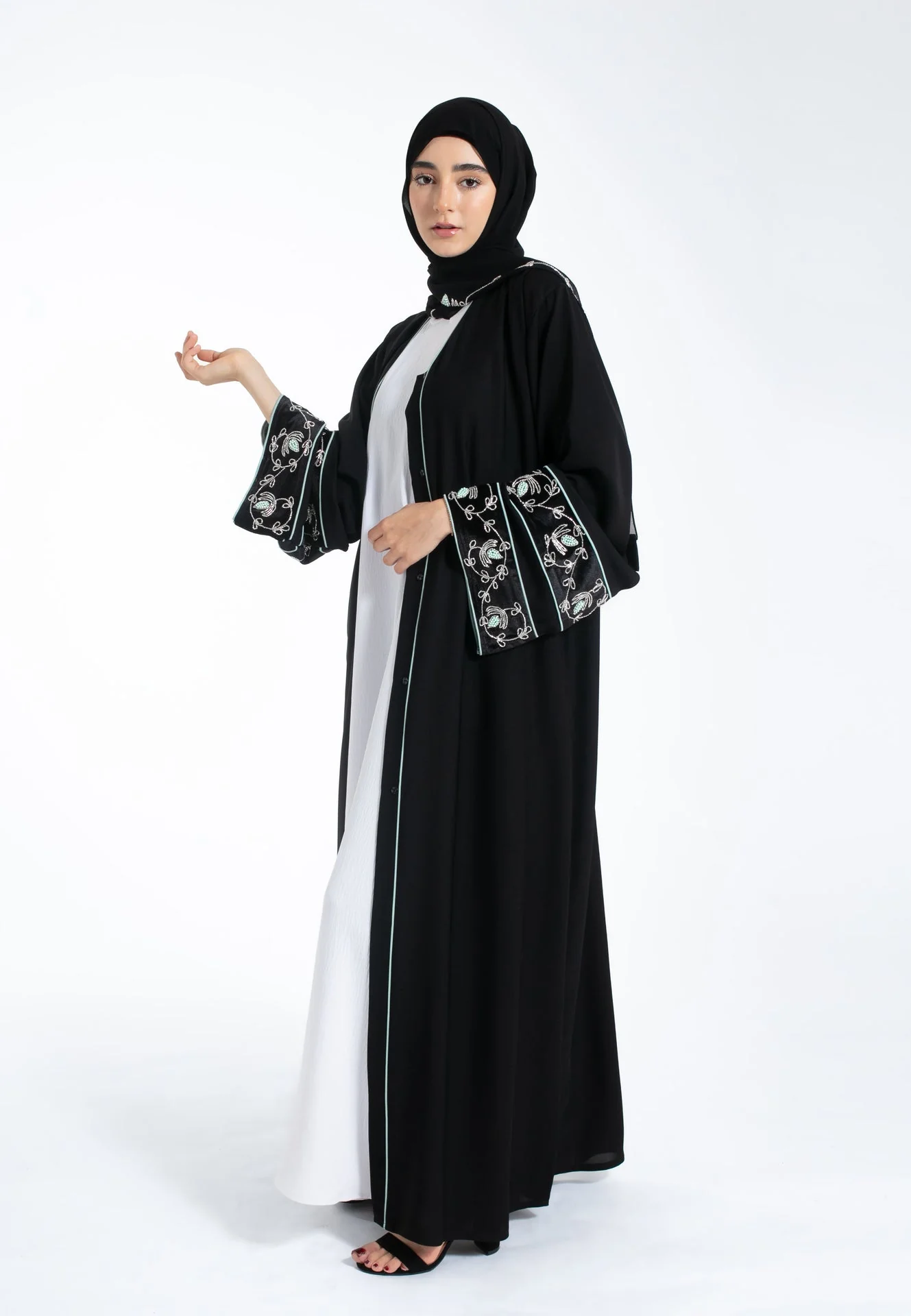 Alhambra Luxury Khaleeji Open Abaya - Hayah Al-Muslimah