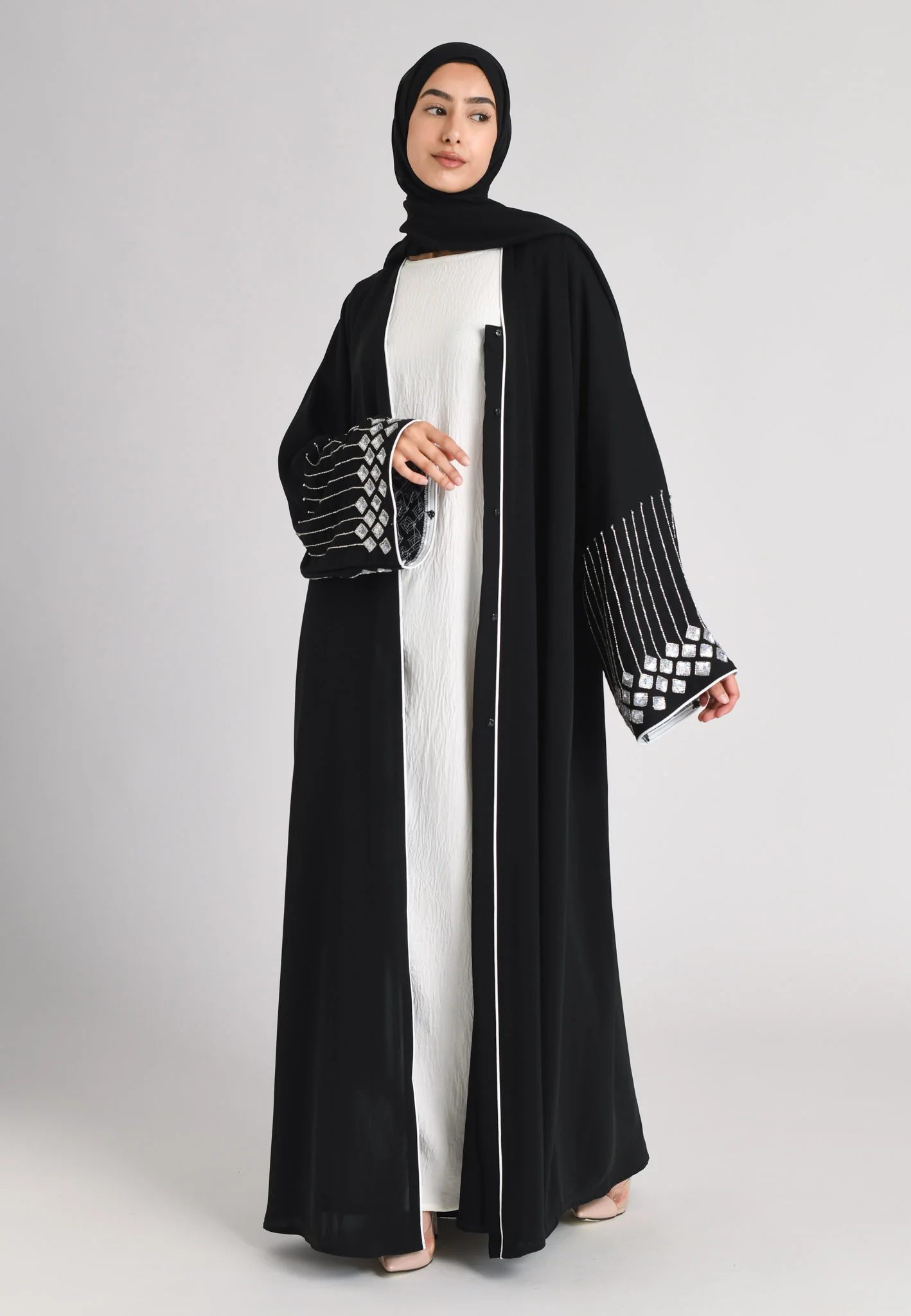 Qamaree Luxury Open Sequin Abaya - Hayah Al-Muslimah