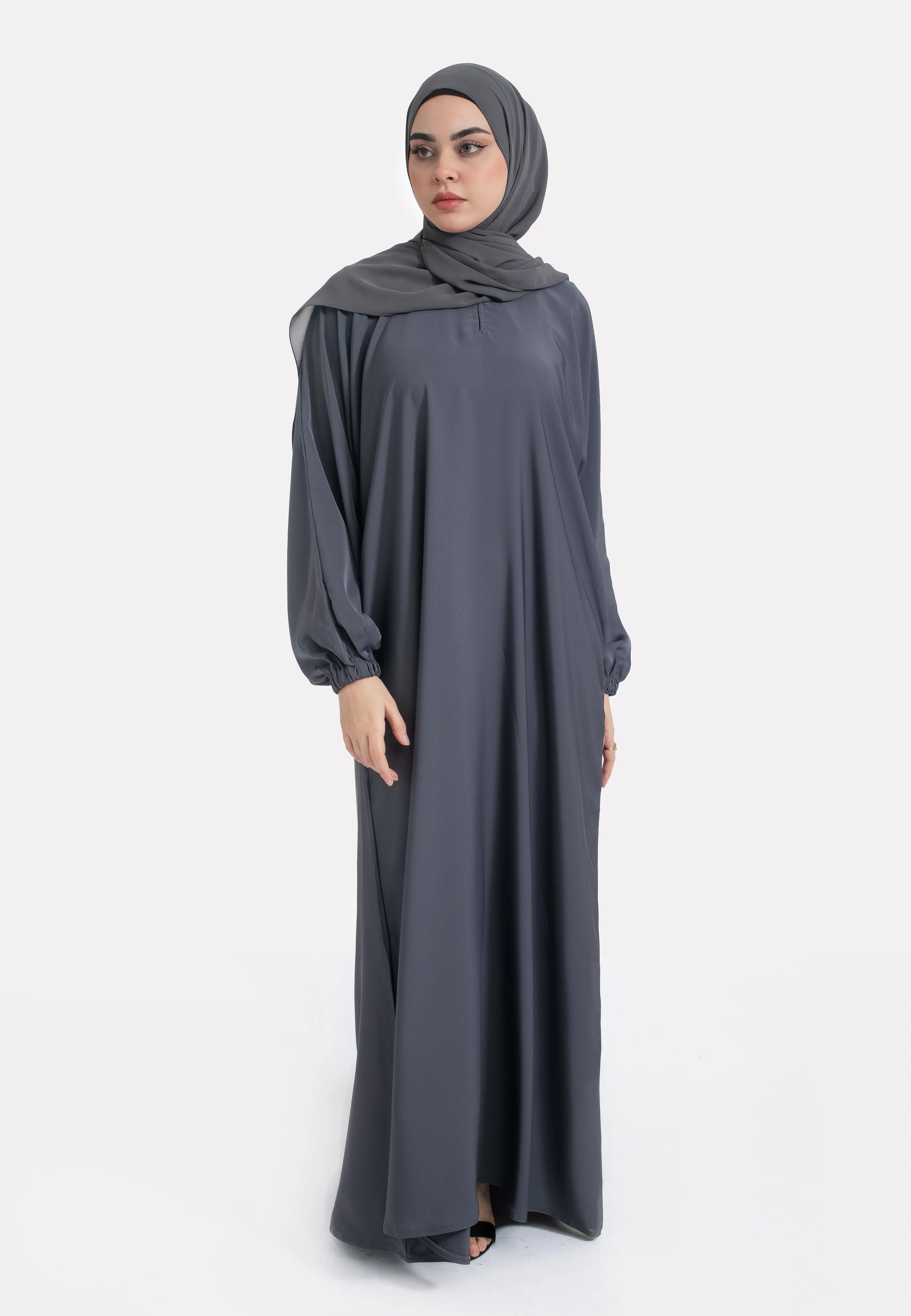 Pebble Grey Closed Abaya with Zip Pockets & Cuff Sleeves - Hayah Al-Muslimah