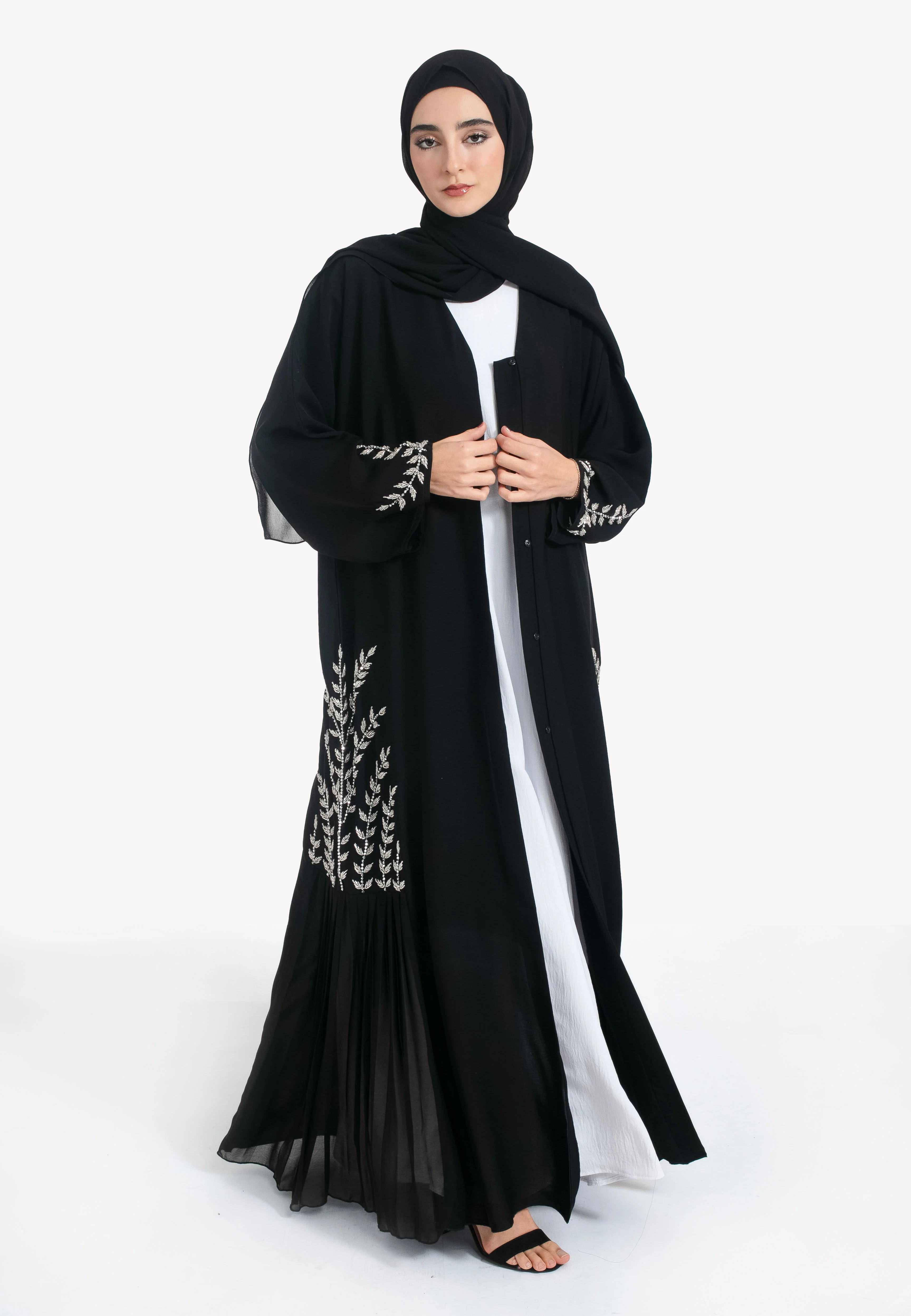 Black Embellished Open Abaya With Pleats - Hayah Al-Muslimah