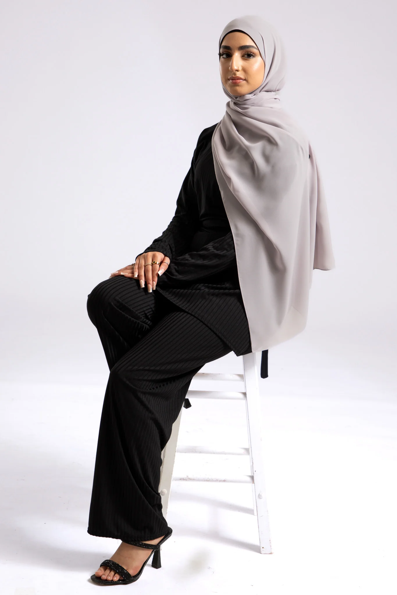 Soft Chiffon Hijab - Light Grey - Hayah Al-Muslimah