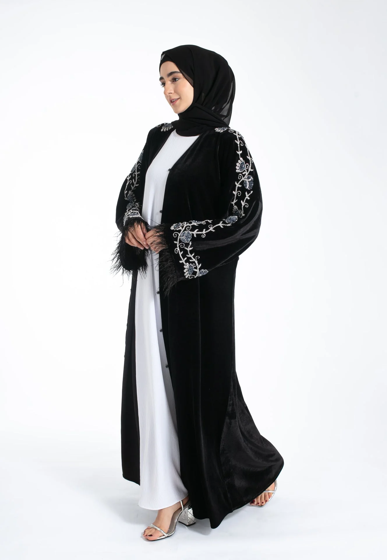 Luxury Black Velvet Kimono Open Abaya - Hayah Al-Muslimah