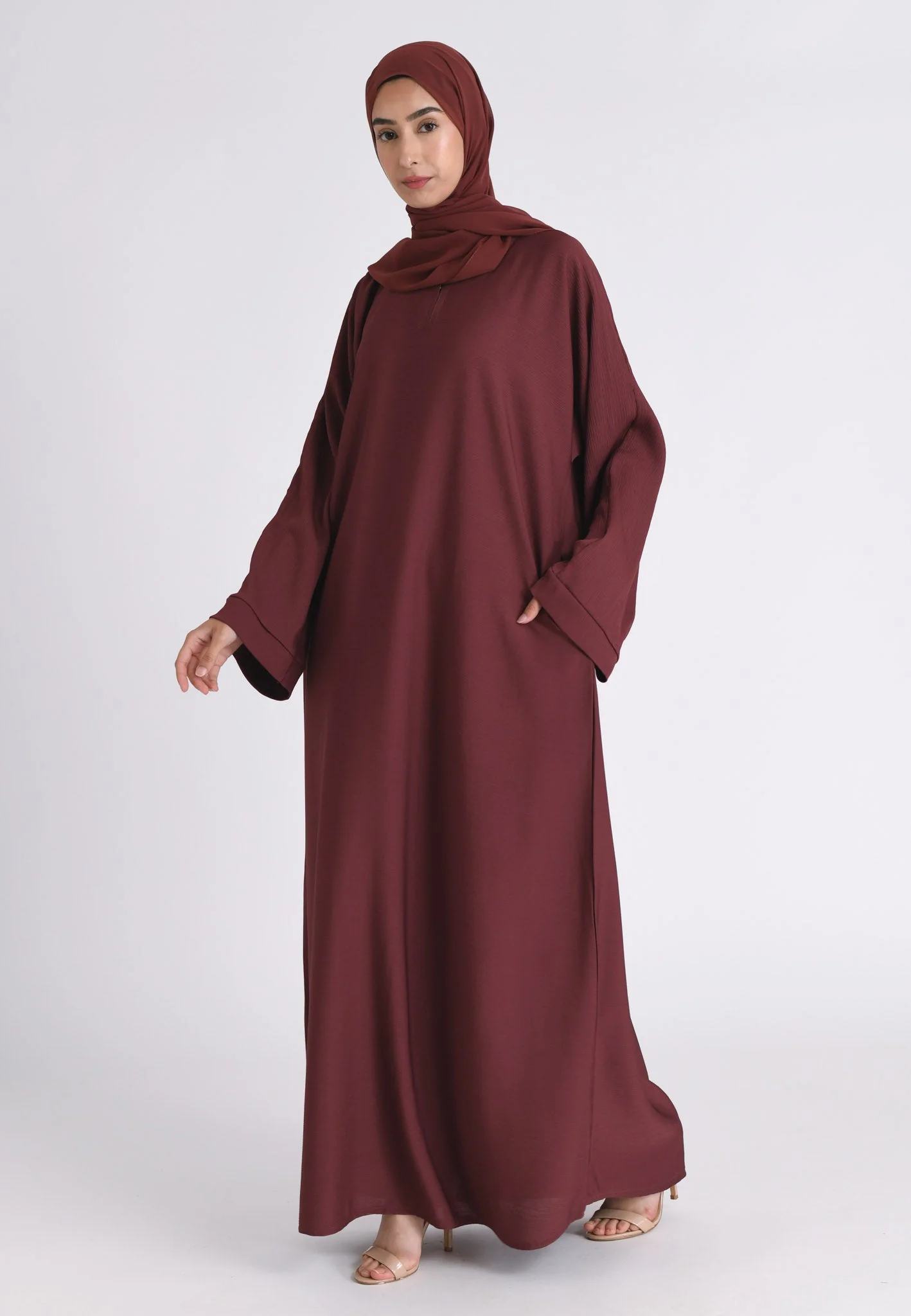 Dusty Mauve Textured Abaya With Zip Pockets (Premium) - Hayah Al-Muslimah