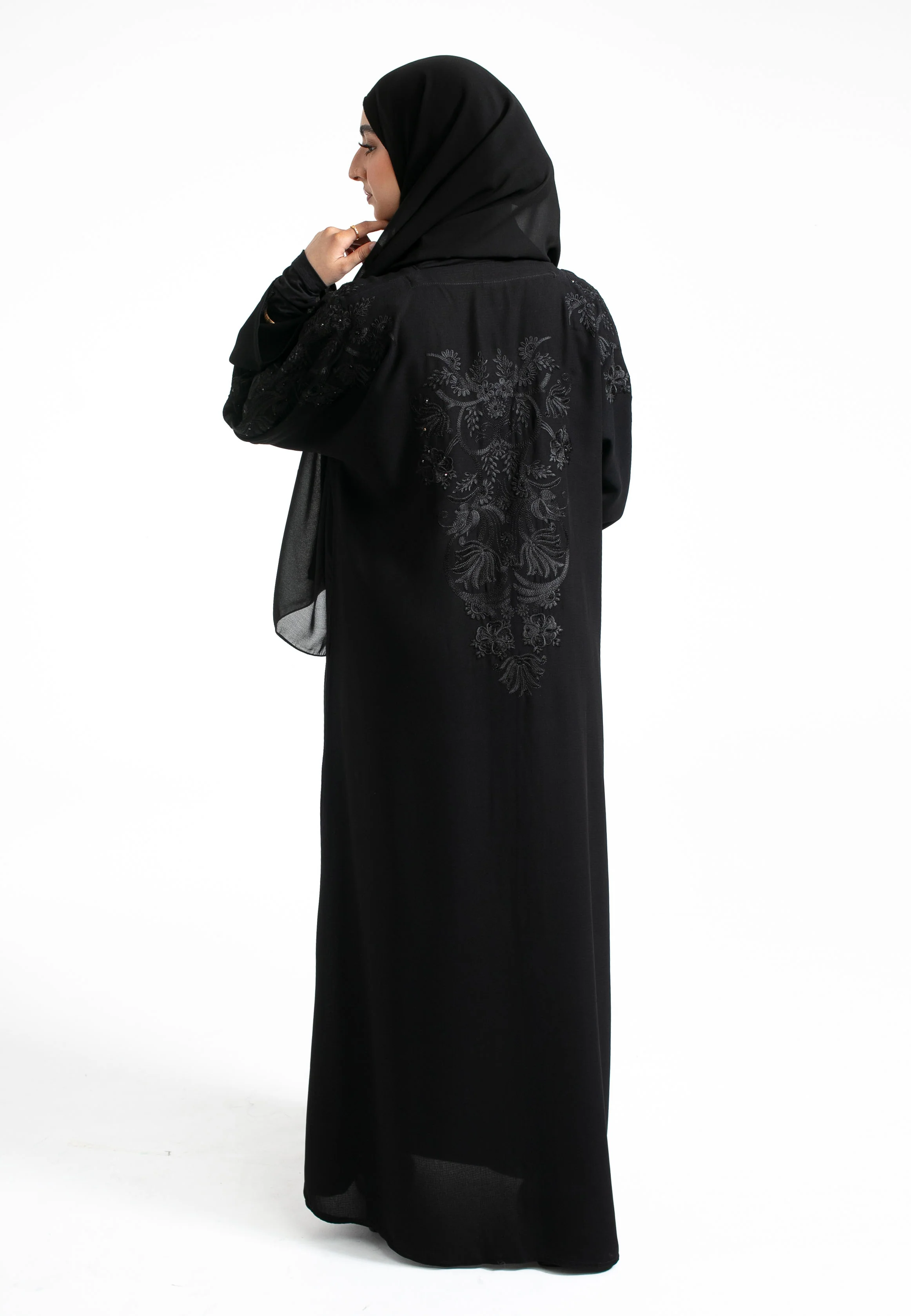 Platinum Floral Embroidered Closed Abaya - Hayah Al-Muslimah