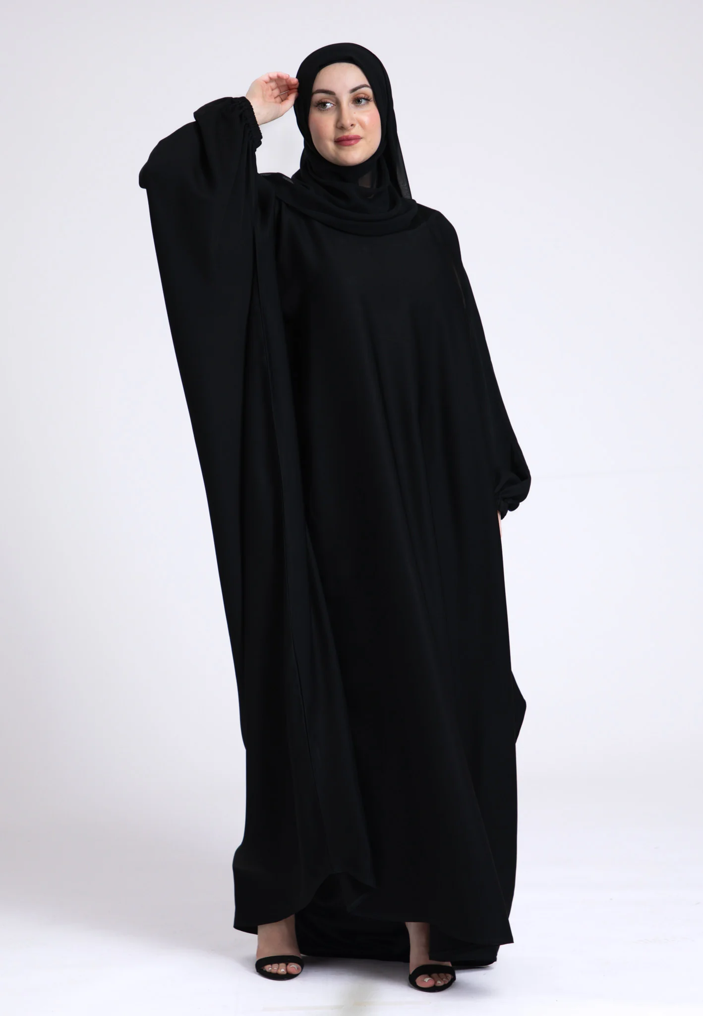 Classic Black Farasha With Elasticated Cuff Sleeves - Hayah Al-Muslimah