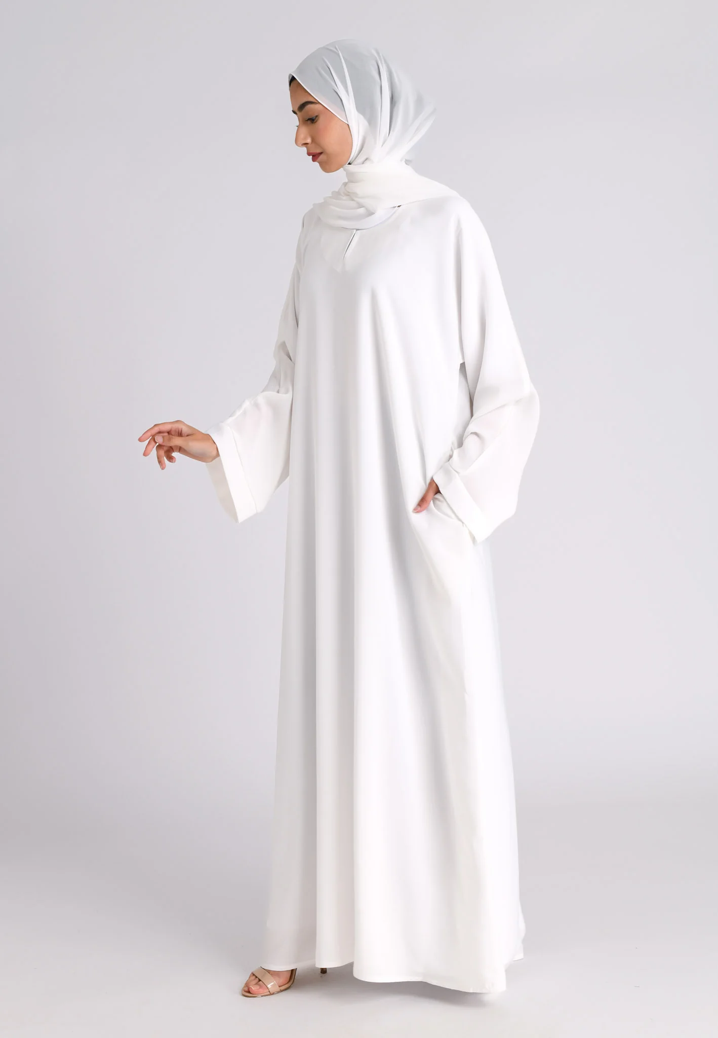 Off-White Textured Abaya With Pockets (Premium) - Hayah Al-Muslimah