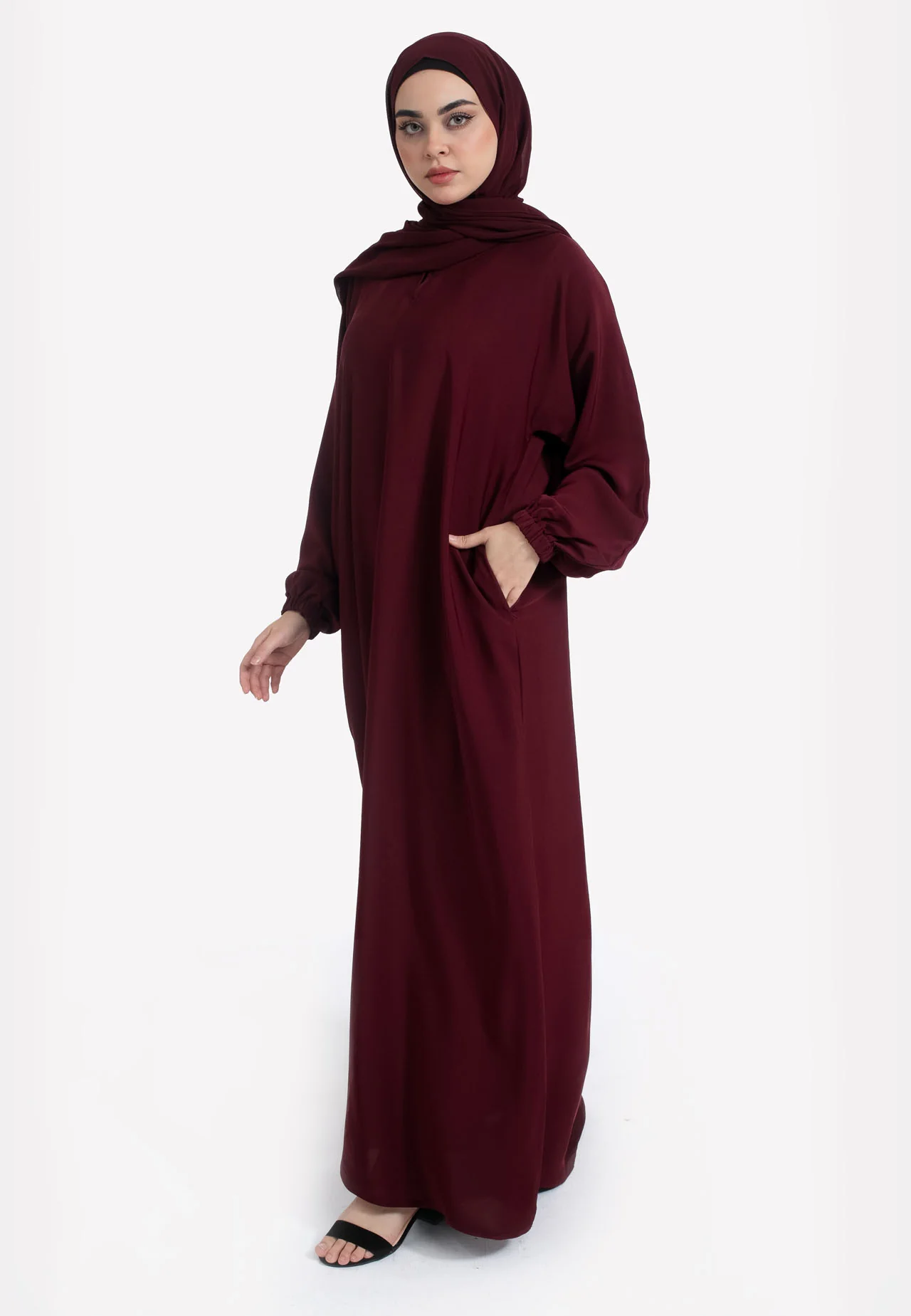 Burgundy Closed Abaya with Zip Pockets & Cuff Sleeves - Hayah Al-Muslimah