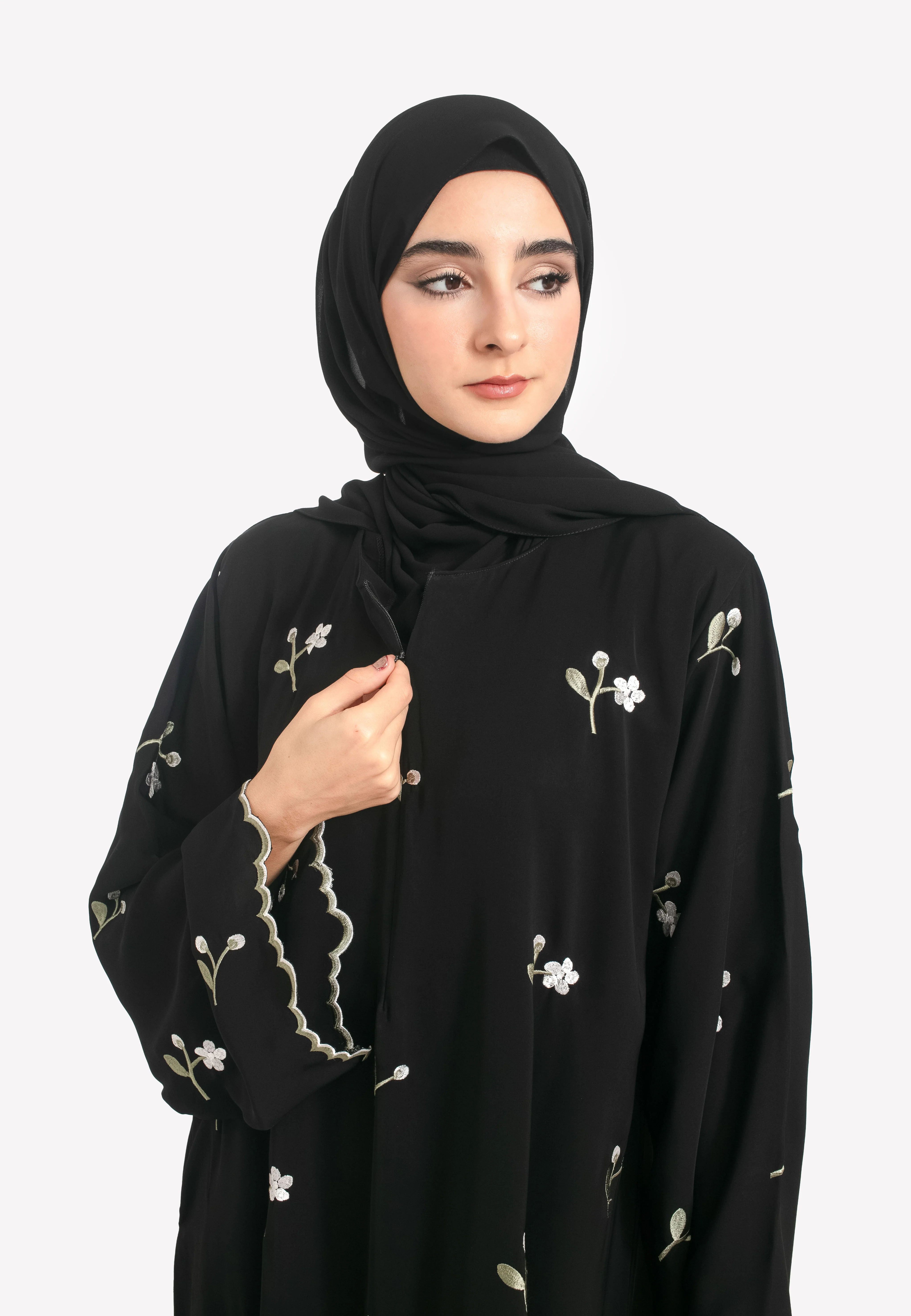 Jasmine Embroidered Closed Abaya With Zip - Black - Hayah Al-Muslimah