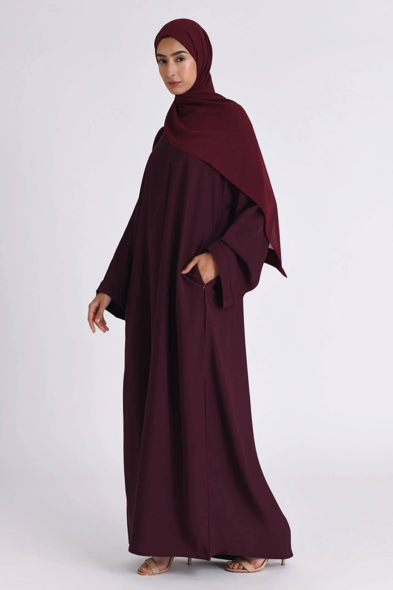 Plain Burgundy Abaya with Zip Pockets (Premium) - Hayah Al-Muslimah