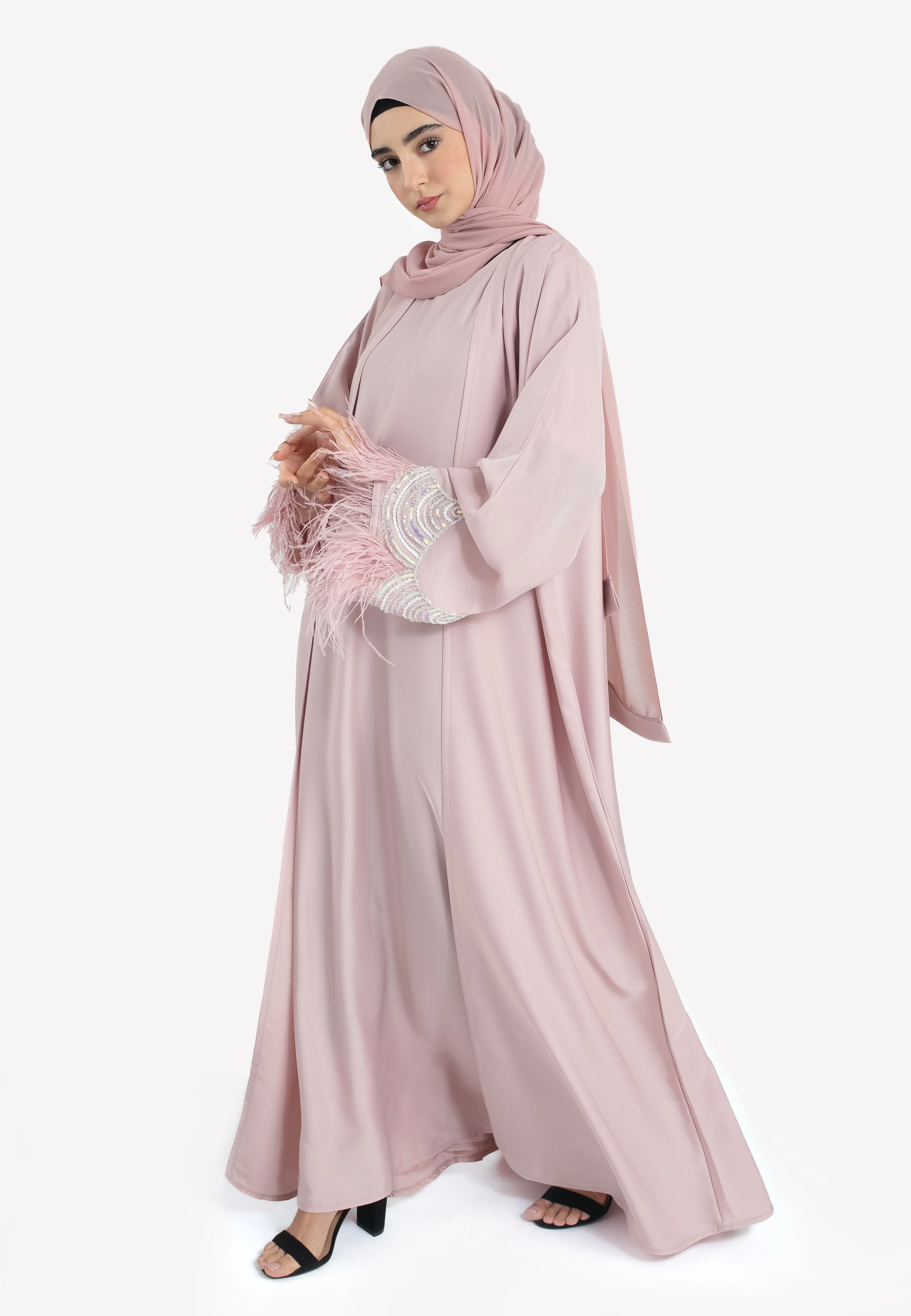 Luxury Rose Blush Feathered 4-Piece Abaya Set - Hayah Al-Muslimah