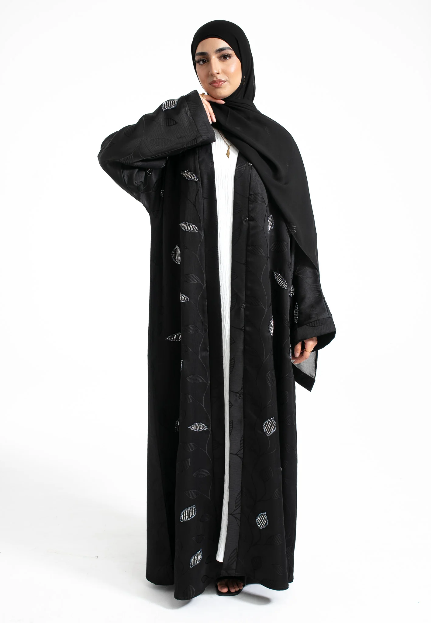 Black Deluxe Khaleeji-Style Silver Embellished Open Abaya (Premium) - Hayah Al-Muslimah