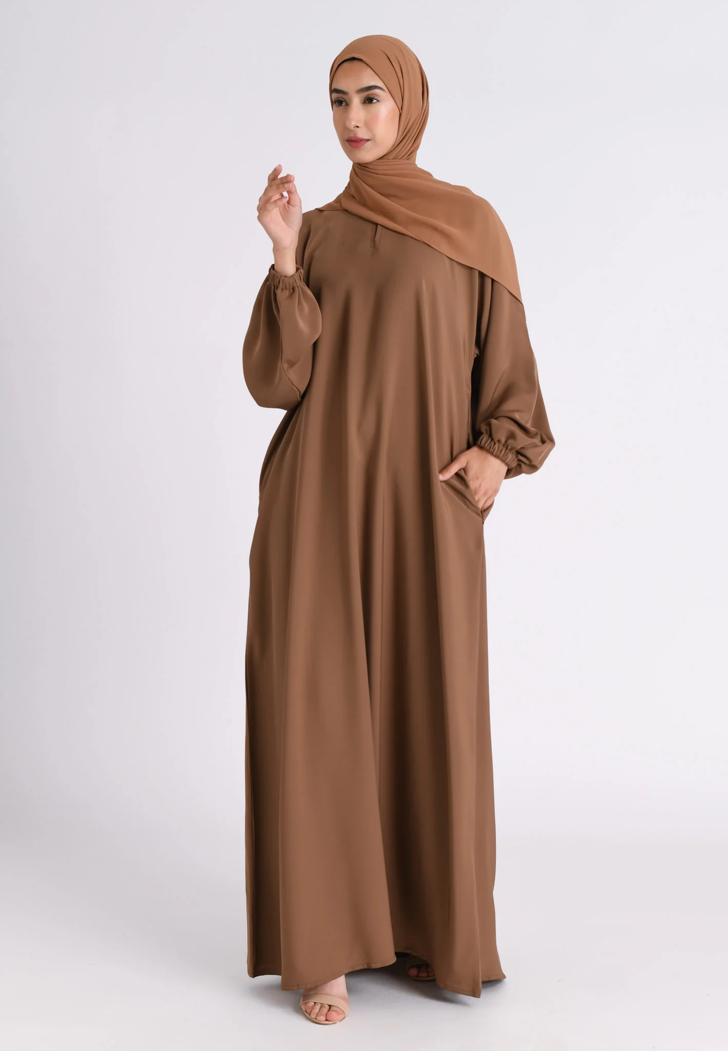Toffee Closed Abaya with Zip Pockets & Cuff Sleeves (Premium) - Hayah Al-Muslimah