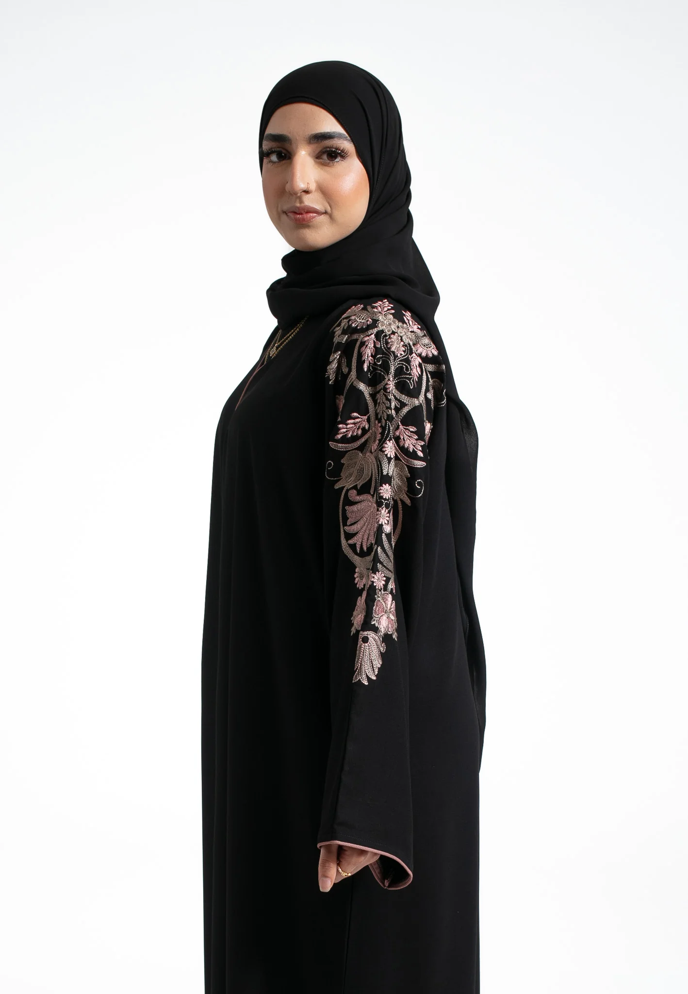 Luxury Floral Embroidered Closed Abaya (Premium) - Hayah Al-Muslimah