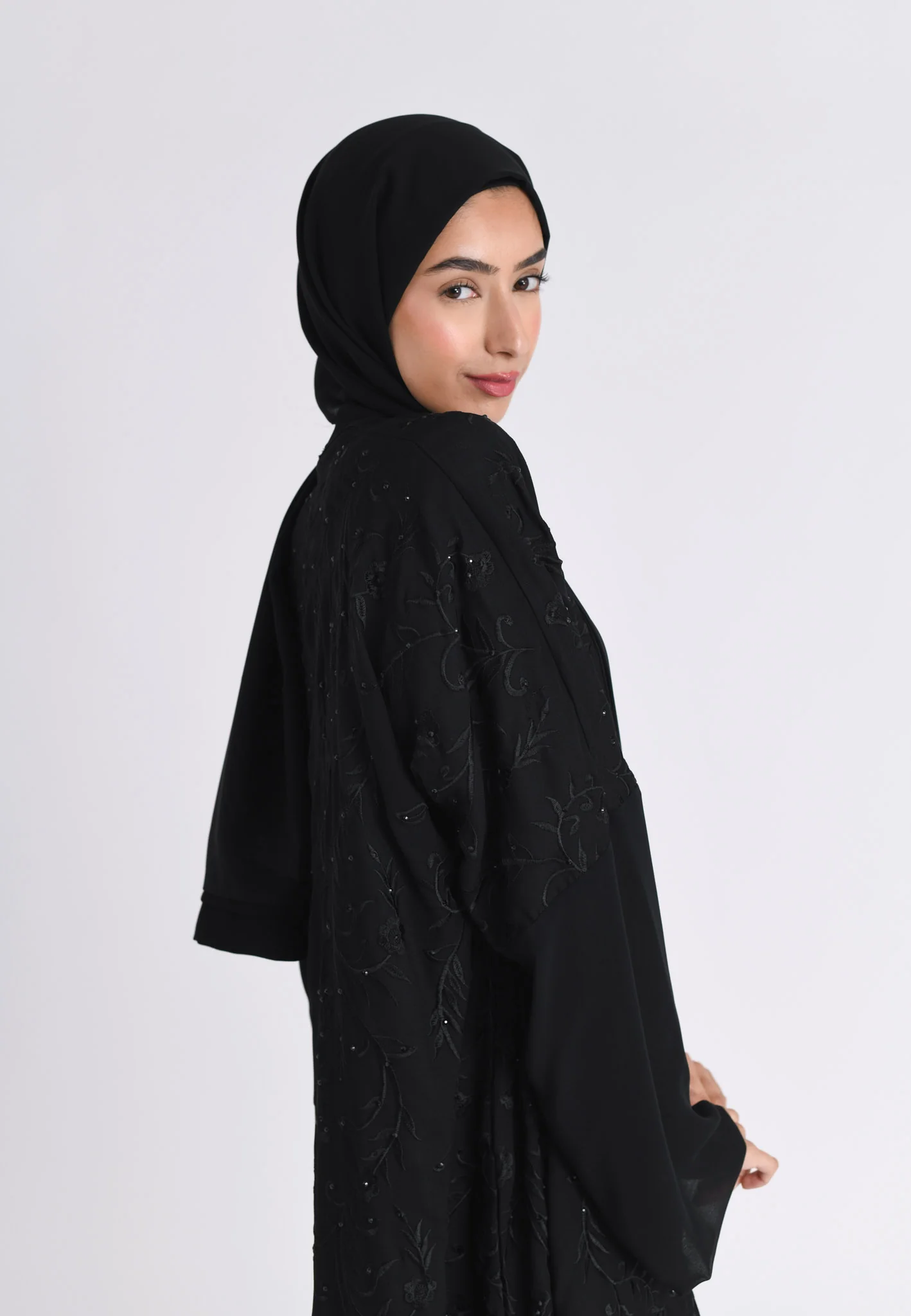 Luxury Black Floral Kimono Open Abaya - Hayah Al-Muslimah