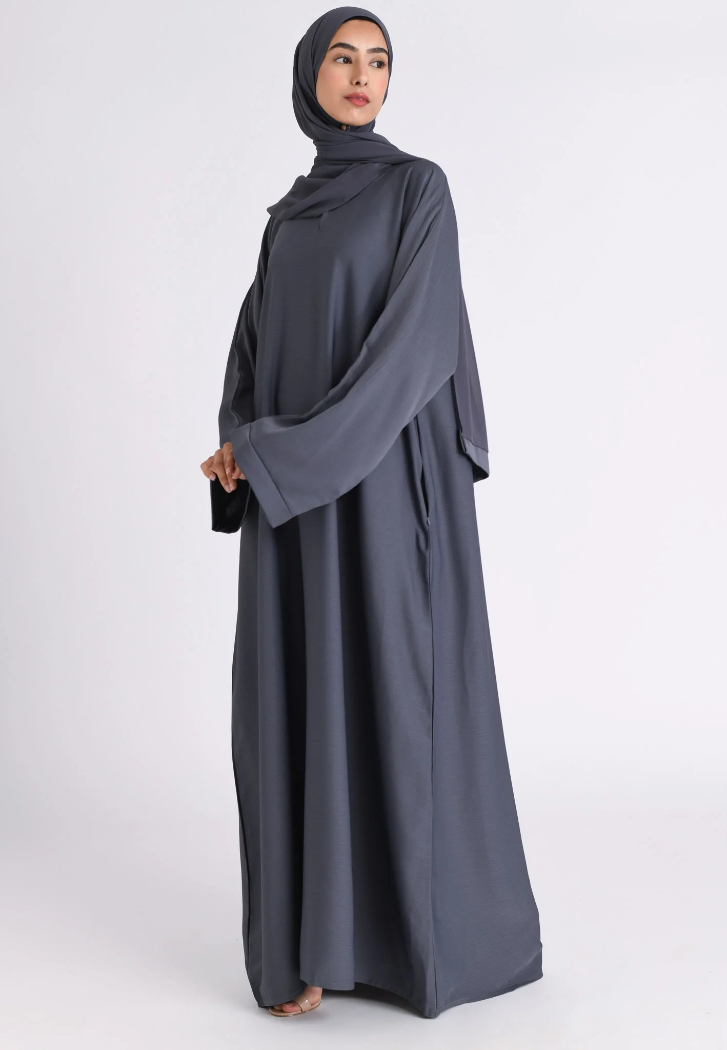 Grey Textured Abaya With Zip Pockets (Premium) - Hayah Al-Muslimah